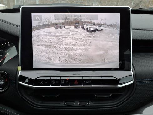 New 2026 Jeep Compass Limited image 10