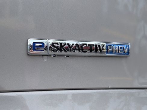 Used 2025 MAZDA CX-90 Plug-In Hybrid w/ Premium Plus image 14