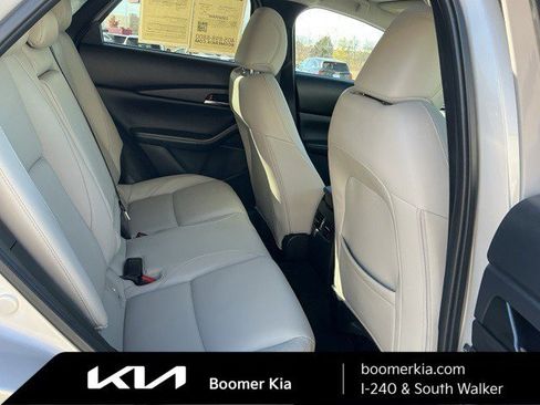 Used 2024 MAZDA CX-30 AWD 2.5 S w/ Preferred Package image 12