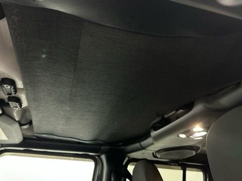 Used 2020 Jeep Gladiator Sport w/ Quick Order Package 23S AWD/4WD image 28