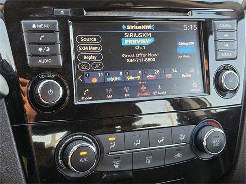 Used 2020 Nissan Rogue Sport S image 18