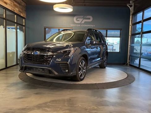 Used 2023 Subaru Ascent Limited AWD/4WD image 7