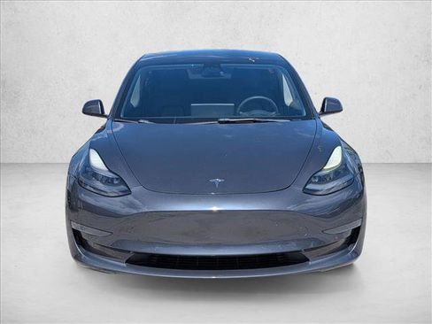 Used 2021 Tesla Model 3 Standard Range Plus image 2