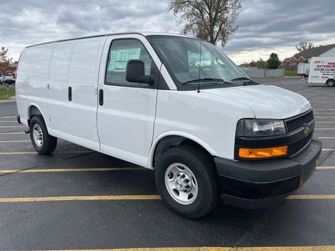 New 2025 Chevrolet Express 2500 w/ Driver Convenience Package image 8