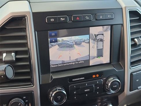 Used 2021 Ford F250 Lariat w/ Tremor Off-Road Package image 31