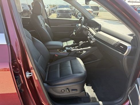 Used 2023 Kia Telluride EX image 11