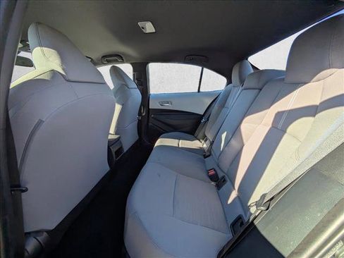 Used 2021 Toyota Corolla SE image 17