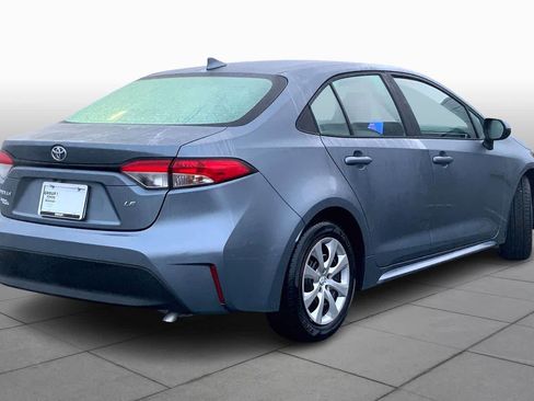 Used 2025 Toyota Corolla LE w/ Convenience Package image 13