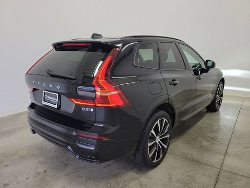 Used 2023 Volvo XC60 B5 Plus AWD/4WD image 5