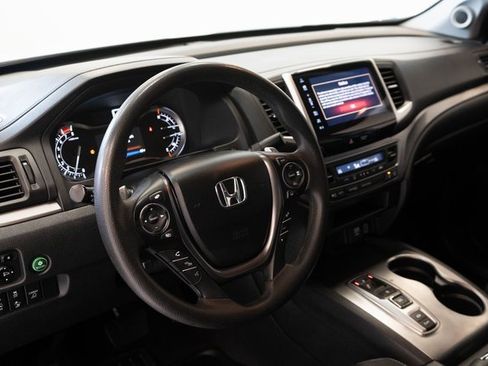 Used 2020 Honda Ridgeline Sport image 4