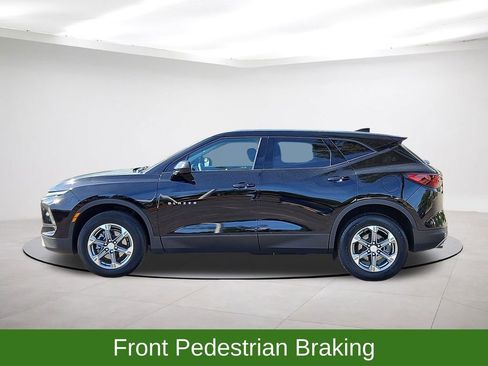 Used 2023 Chevrolet Blazer LT AWD/4WD image 4