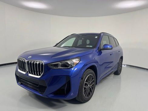 Certified 2025 BMW X1 xDrive28i w/ Technology Package AWD/4WD image 3