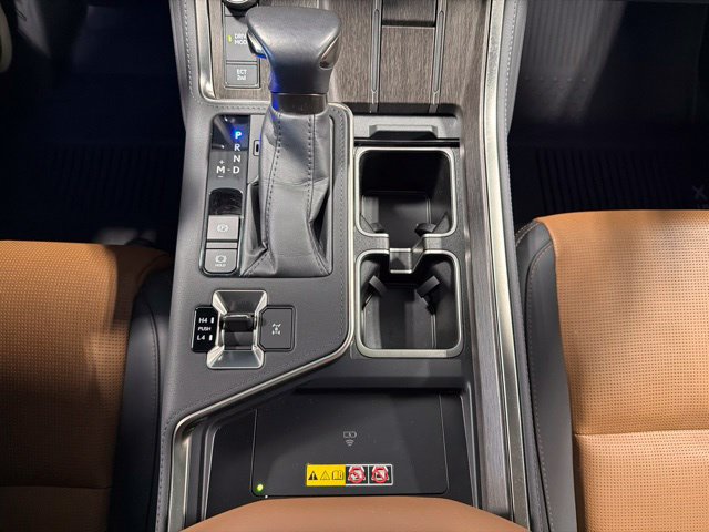 Used 2024 Lexus GX 550 w/ Accessory Package (Z1) AWD/4WD image 23