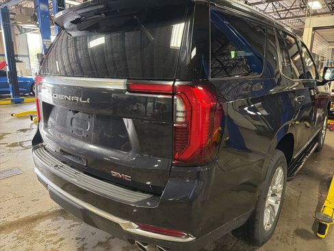 Used 2025 GMC Yukon Denali image 6