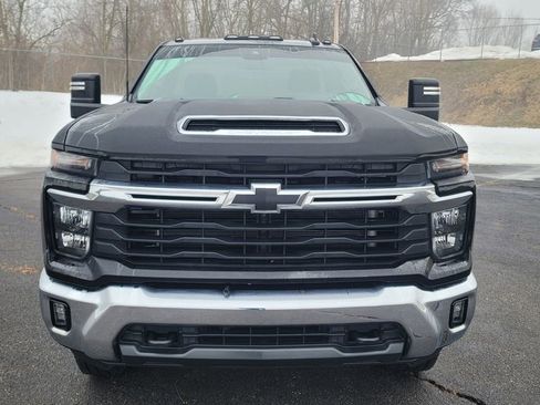 Used 2024 Chevrolet Silverado 3500 LT w/ Convenience Package image 4