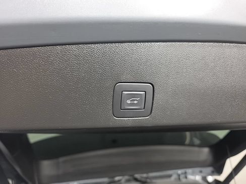 Used 2023 Buick Encore GX Essence w/ Experience Buick Package AWD/4WD image 34