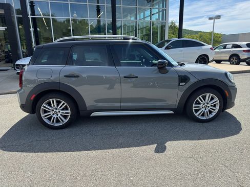 Used 2022 MINI Cooper Countryman FWD image 7