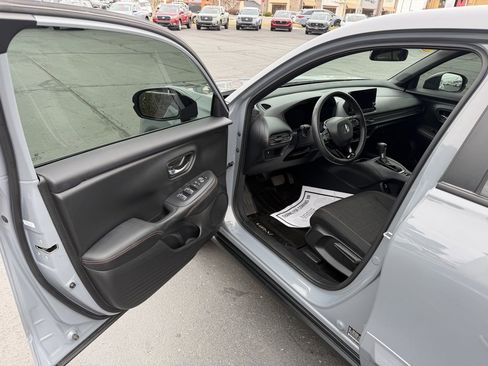 Used 2023 Honda HR-V Sport image 15