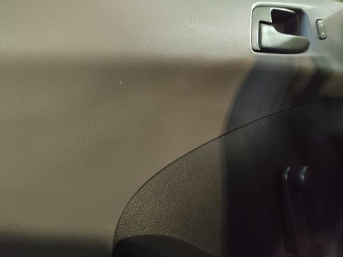 Used 2017 Chevrolet Sonic LT image 27