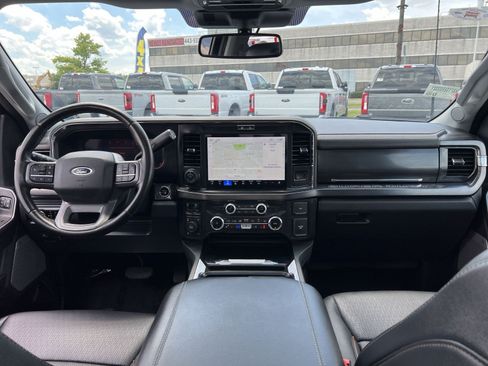Used 2025 Ford F350 Lariat w/ Lariat Ultimate Package AWD/4WD image 23