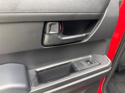 Used 2025 Toyota Tacoma SR image 38