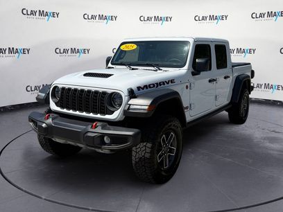 Used 2025 Jeep Gladiator Mojave w/ Convenience Group