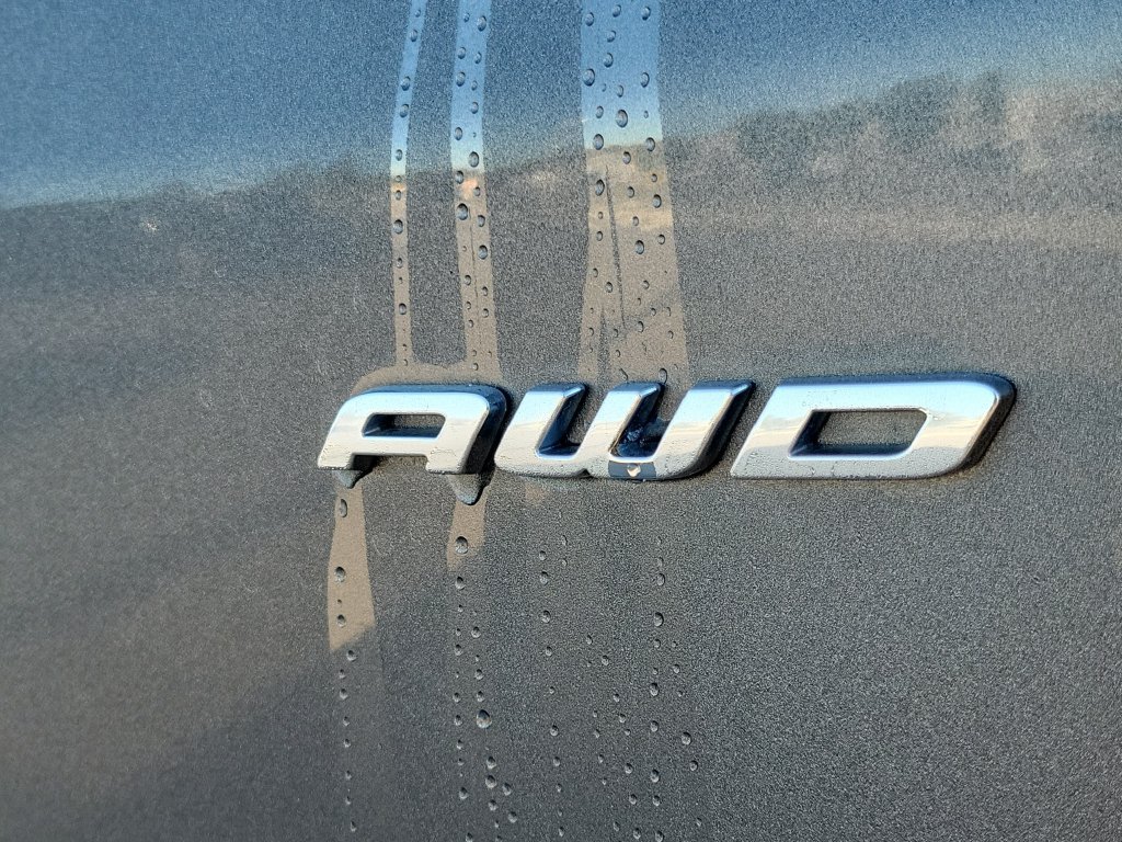 Used 2024 Ford Edge SEL w/ Convenience Package AWD/4WD image 6