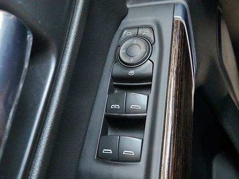 Used 2022 GMC Sierra 1500 Elevation image 21