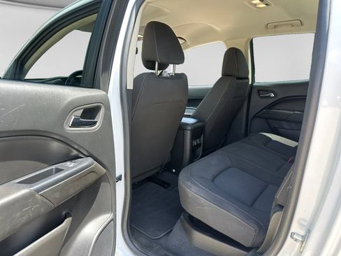 Used 2022 Chevrolet Colorado LT w/ LT Convenience Package AWD/4WD image 14