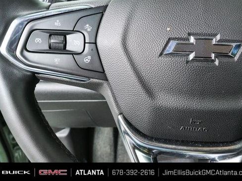 Used 2025 Chevrolet Trax ACTIV w/ Sunroof Package FWD image 9