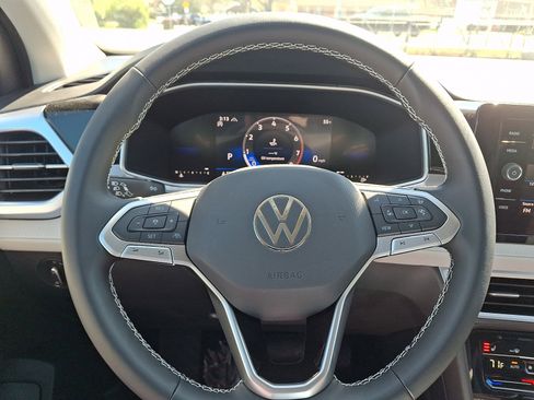 New 2026 Volkswagen Taos SE AWD/4WD image 14