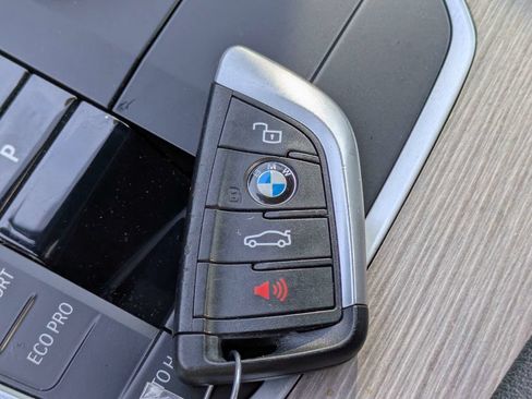 Used 2025 BMW 330i Sedan RWD image 29