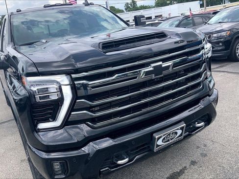 Used 2024 Chevrolet Silverado 2500 High Country w/ Midnight Edition AWD/4WD image 28