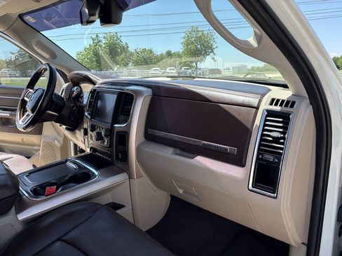 Used 2017 RAM 2500 Longhorn w/ Convenience Group AWD/4WD image 14
