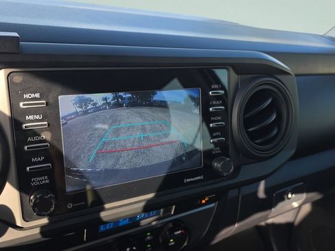Used 2023 Toyota Tacoma SR AWD/4WD image 17