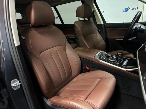 Used 2019 BMW X7 xDrive50i w/ Premium Package image 27