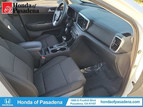 Used 2022 Kia Sportage LX AWD/4WD image 21