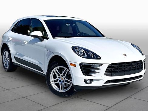 Used 2018 Porsche Macan AWD/4WD image 3