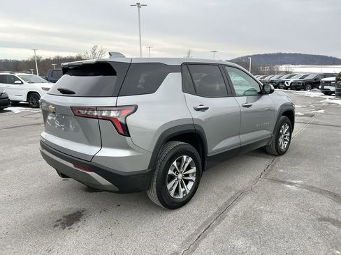 Used 2025 Chevrolet Equinox LT image 7
