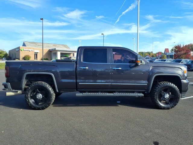 Used 2015 GMC Sierra 2500 Denali w/ Duramax Plus Package AWD/4WD image 7