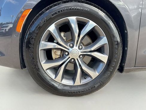 Used 2018 Chrysler Pacifica Limited w/ Tire & Wheel Group image 33