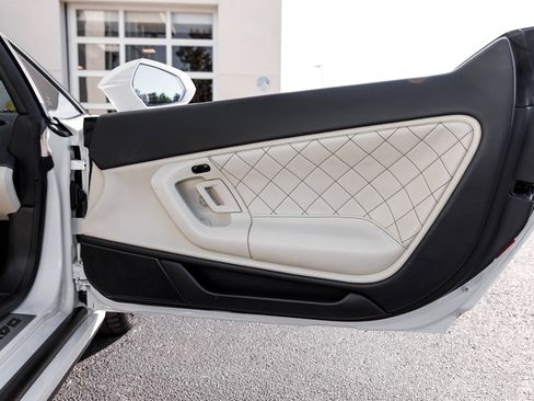 Used 2014 Lamborghini Gallardo LP 550-2 image 37