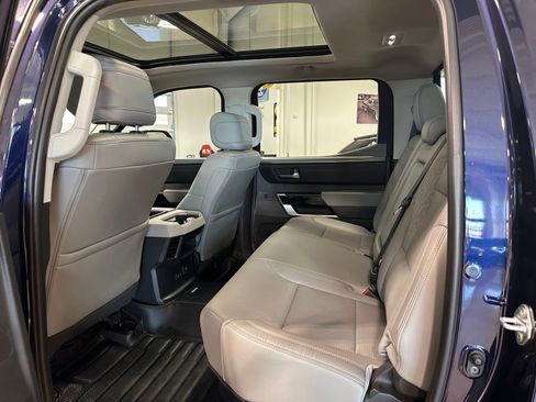 Used 2024 Toyota Tundra Limited AWD/4WD image 43