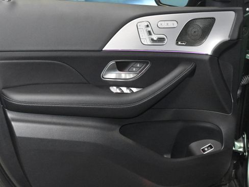 New 2026 Mercedes-Benz GLS 450 4MATIC image 3