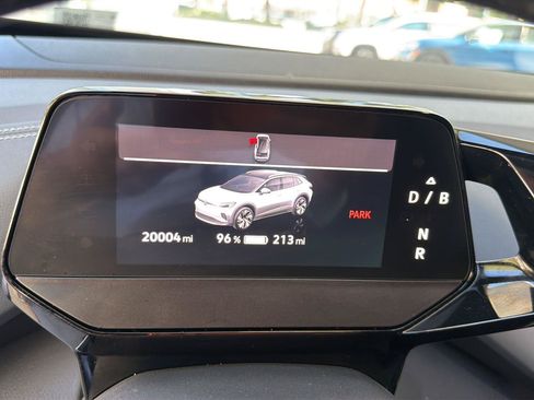 Certified 2024 Volkswagen ID.4 2WD image 18