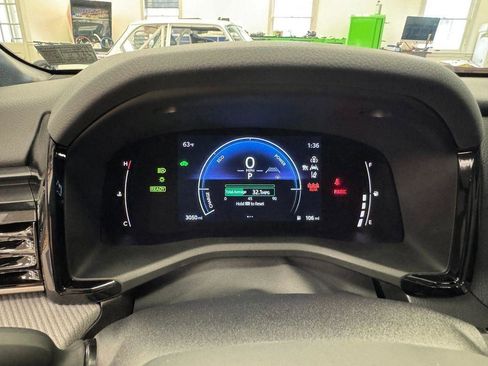 Used 2026 Toyota Camry SE w/ Convenience Package image 6