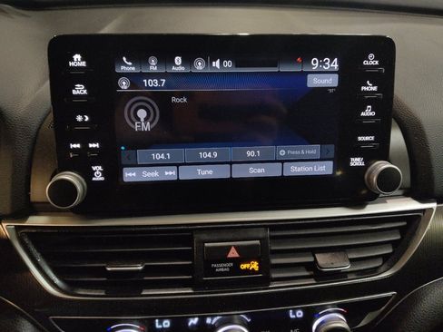 Used 2019 Honda Accord Sport image 25