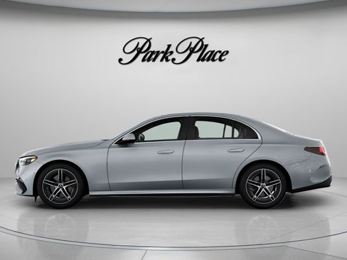 Used 2026 Mercedes-Benz E 350 Sedan image 7