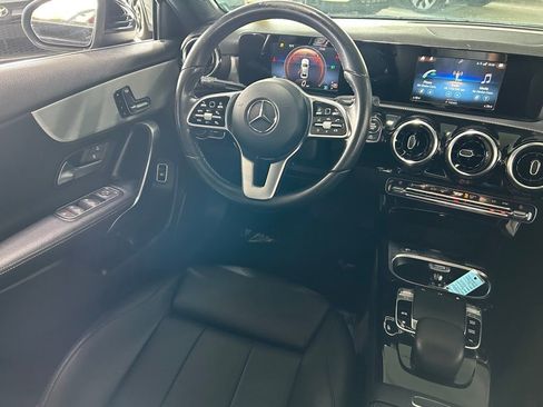Used 2020 Mercedes-Benz A 220 image 6