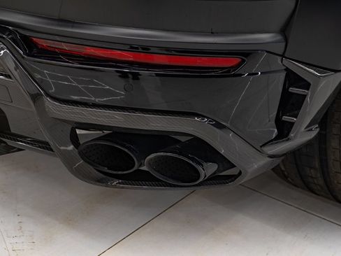 Used 2021 Lamborghini Urus AWD/4WD image 16